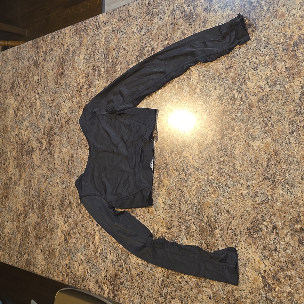 Buffbunny collection black long sleeve crop top size medium